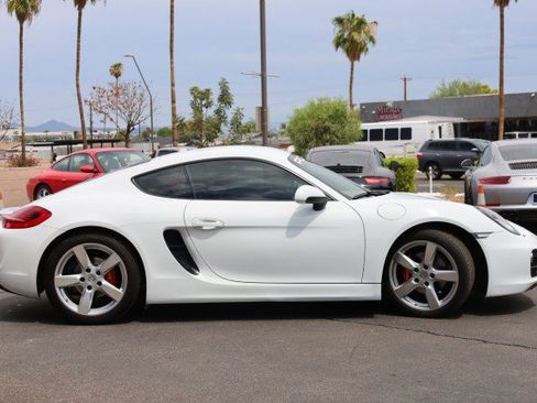 Used 2016 Porsche Cayman RWD image 13