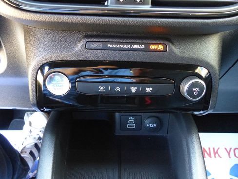 Used 2025 Ford Escape ST-Line w/ Tech Pack #1 AWD/4WD image 31