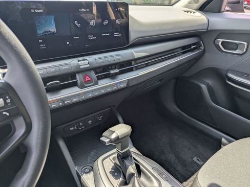 Used 2025 Kia K4 FWD image 20
