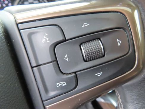 Used 2019 Chevrolet Silverado 1500 High Country image 21