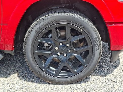 Used 2022 RAM 1500 Laramie AWD/4WD image 11