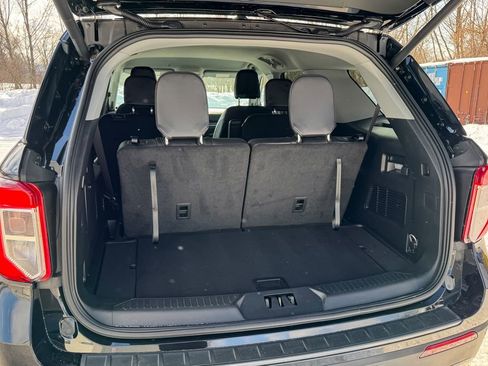 Certified 2024 Ford Explorer XLT w/ Equipment Group 202A image 20