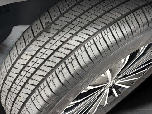 Used 2025 Volkswagen Tiguan S w/ 18" Wheel Package FWD image 34