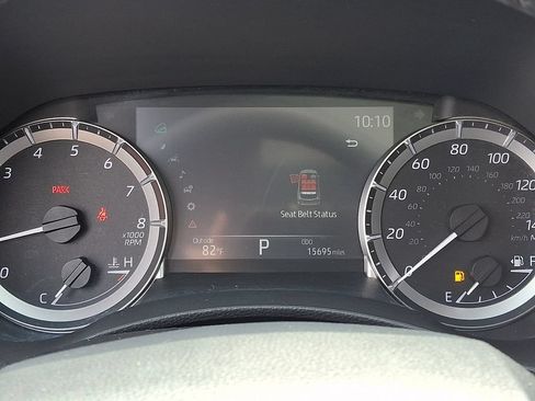 Used 2023 Toyota Highlander XLE AWD/4WD image 23