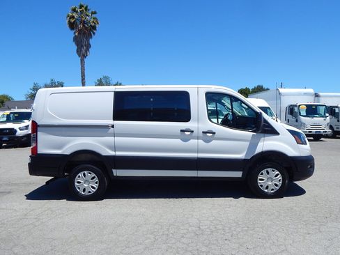 Used 2025 Ford Transit 250 Low Roof w/ Exterior Upgrade Package RWD image 8