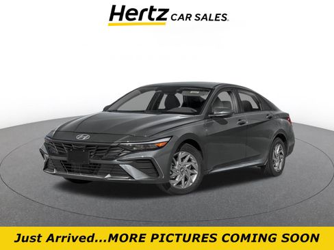 Used 2026 Hyundai Elantra Hybrid FWD image 1