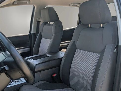 Used 2017 Toyota Tundra SR5 w/ SR5 Upgrade Package RWD image 12