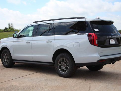New 2026 Ford Expedition Max Active AWD/4WD image 8
