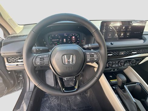 New 2025 Honda Accord EX-L image 10