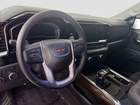 Used 2025 GMC Sierra 1500 Elevation w/ X31 Off-Road Package image 9