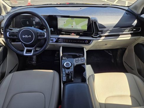Used 2023 Kia Sportage EX AWD/4WD image 13
