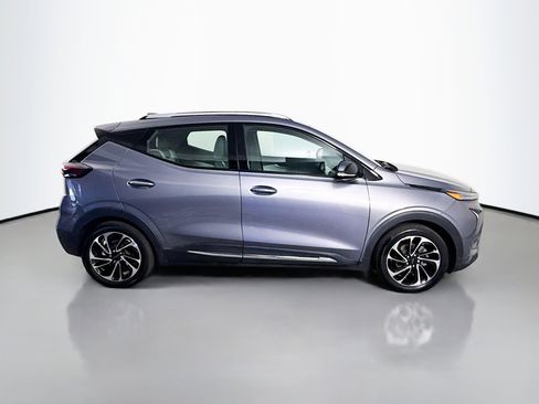 Used 2023 Chevrolet Bolt EUV Premier image 11