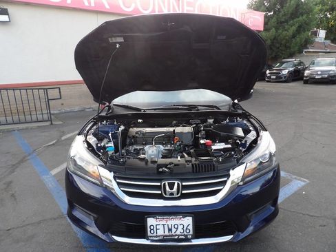 Used 2015 Honda Accord LX image 12
