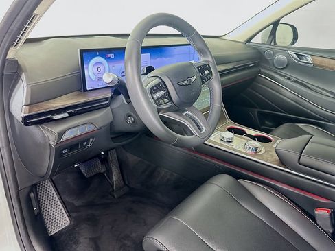 Used 2025 Genesis GV80 3.5T Advanced AWD/4WD image 9