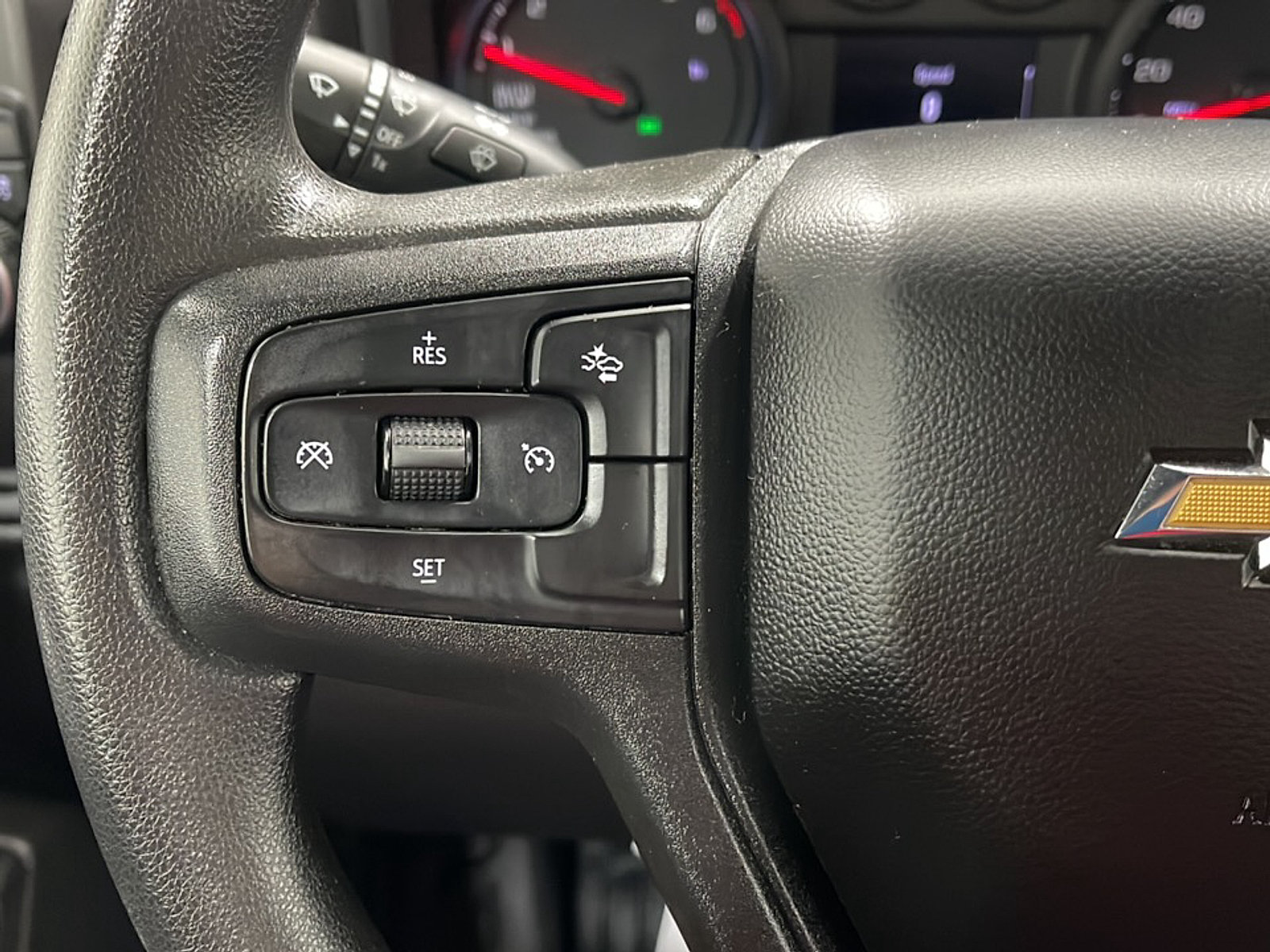 Used 2025 Chevrolet Silverado 1500 W/T RWD image 6