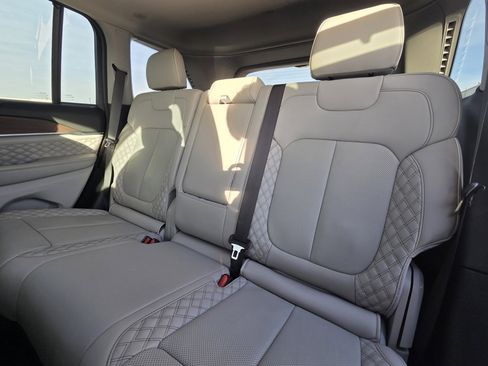 Used 2022 Jeep Grand Cherokee Summit w/ Advanced Protech Group IV image 22