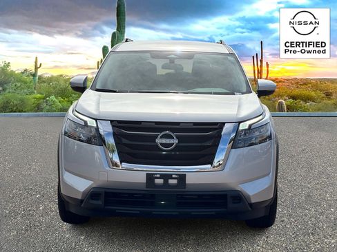 Certified 2024 Nissan Pathfinder SV image 6
