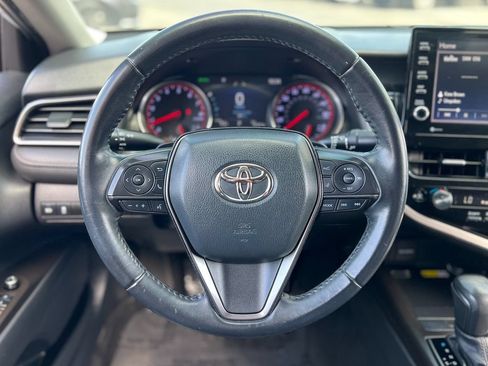 Used 2022 Toyota Camry XSE FWD image 14