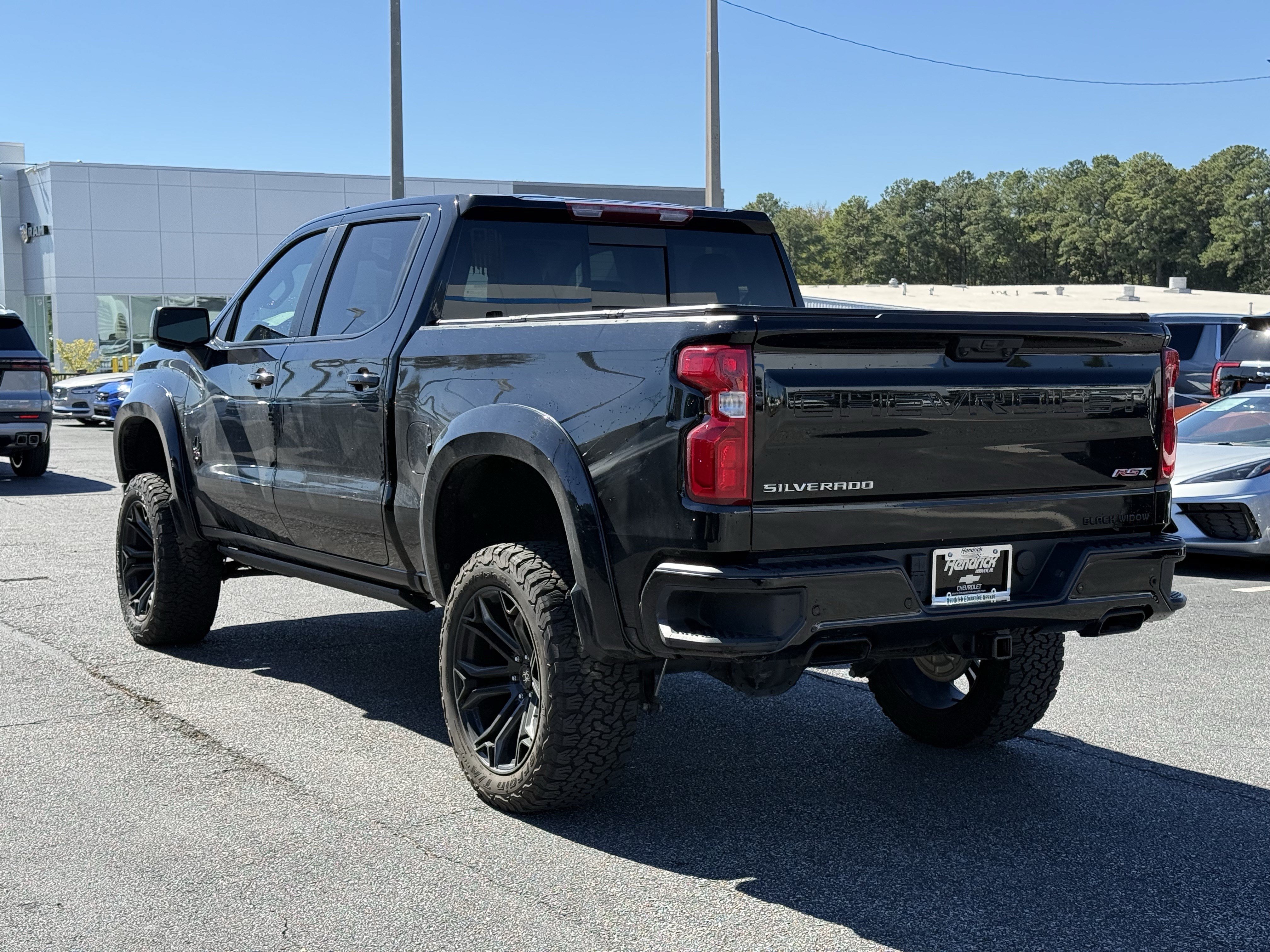 Used 2025 Chevrolet Silverado 1500 RST AWD/4WD image 18
