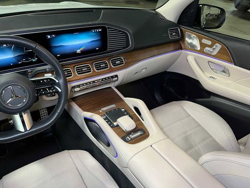Certified 2024 Mercedes-Benz GLS 580 4MATIC image 41