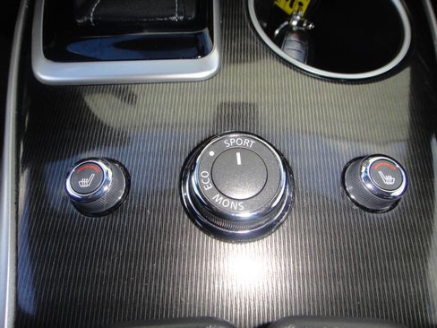 Used 2019 INFINITI QX60 Luxe w/ Essential Package image 12