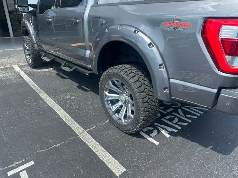 Used 2022 Ford F150 Lariat w/ Equipment Group 502A High AWD/4WD image 3