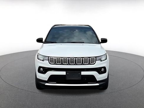 Used 2025 Jeep Compass Limited AWD/4WD image 10