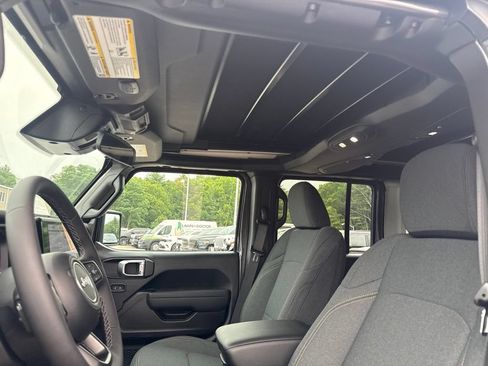 New 2026 Jeep Wrangler Unlimited Sport AWD/4WD image 16