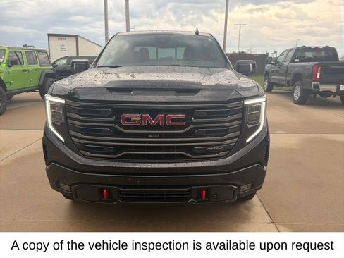 Used 2025 GMC Sierra 1500 AT4 w/ AT4 Premium Package AWD/4WD image 5