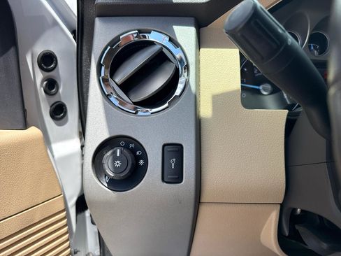 Used 2016 Ford F250 Lariat w/ Chrome Package AWD/4WD image 41