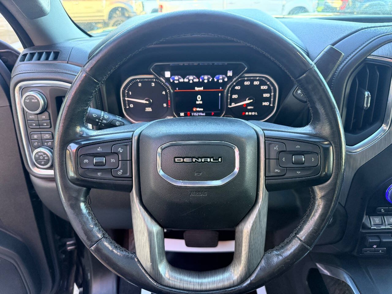 Used 2020 GMC Sierra 2500 Denali w/ Denali Ultimate Package AWD/4WD image 25