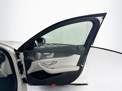 Used 2021 Mercedes-Benz E 350 Sedan image 33