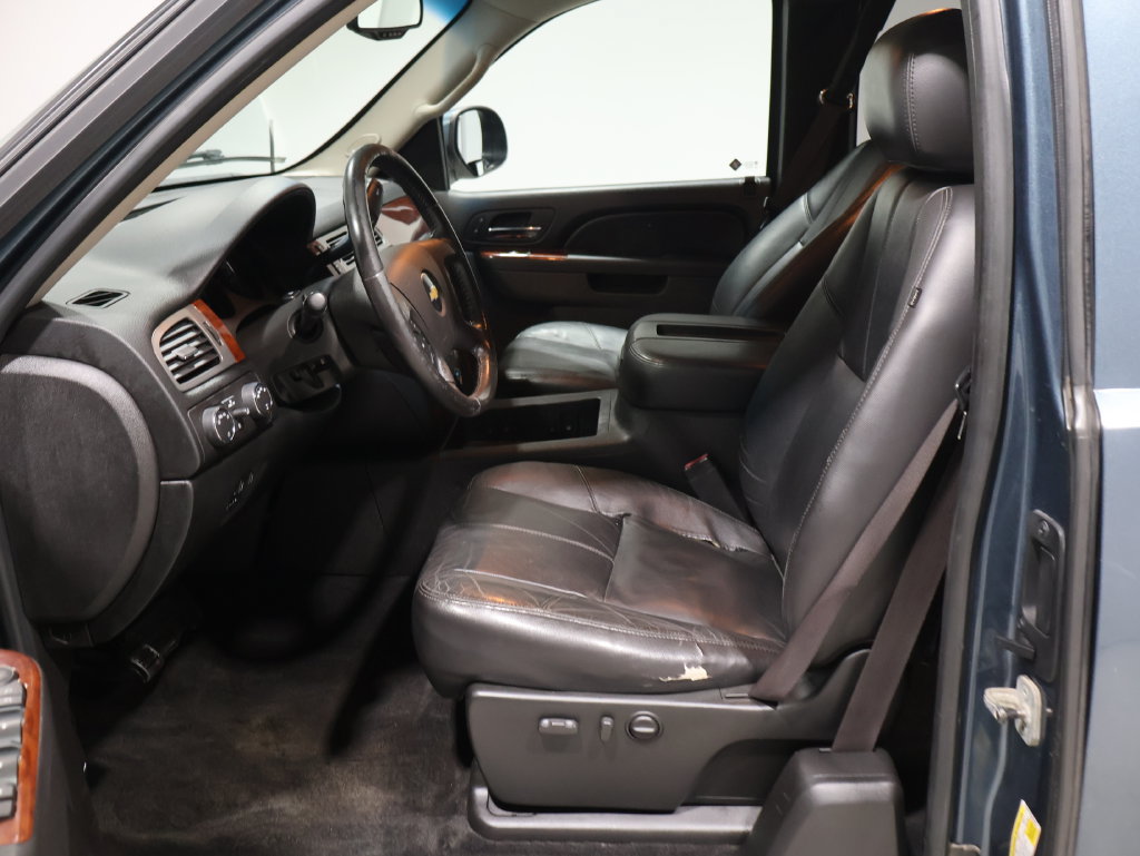 Used 2010 Chevrolet Silverado 1500 LTZ w/ LTZ Plus Package AWD/4WD image 11
