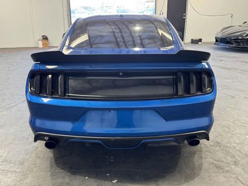 Used 2017 Ford Mustang GT Premium w/ GT Performance Package image 3