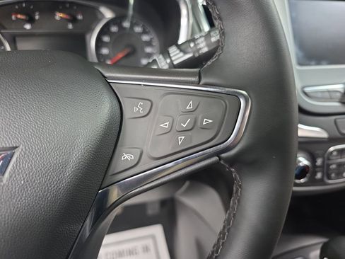 Used 2024 Chevrolet Equinox LT w/ LPO, Floor Liner Package AWD/4WD image 18