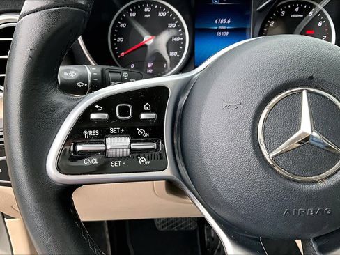 Certified 2022 Mercedes-Benz GLC 300 GLC 300 w/ Premium Package Lite image 23