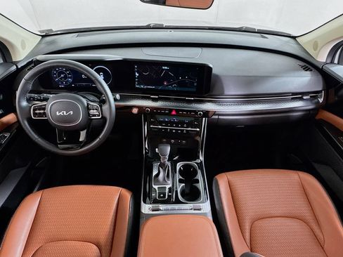 Used 2024 Kia Carnival SX Prestige FWD image 33