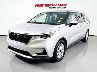 Used 2023 Kia Carnival LX