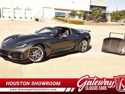 Used 2019 Chevrolet Corvette ZR1 image 1