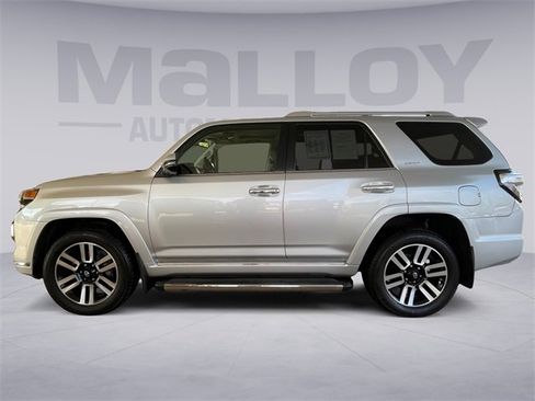 Used 2022 Toyota 4Runner Limited image 2
