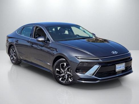 Used 2024 Hyundai Sonata SEL FWD image 1