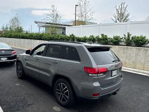 Used 2021 Jeep Grand Cherokee Trailhawk w/ Premium Lighting Group AWD/4WD image 6