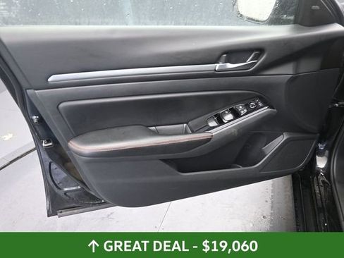 Used 2024 Nissan Altima 2.5 SR image 20