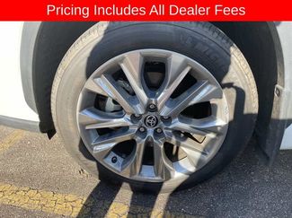 Used 2023 Toyota Highlander Limited AWD/4WD video 2