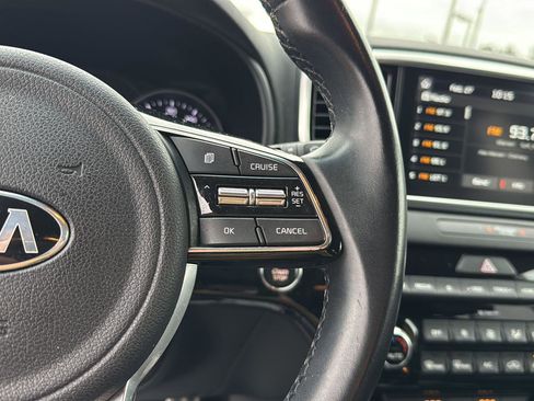 Used 2021 Kia Sportage EX image 19