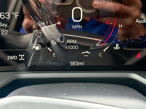 New 2026 GMC Acadia Elevation w/ Elevation Premium Package AWD/4WD image 12