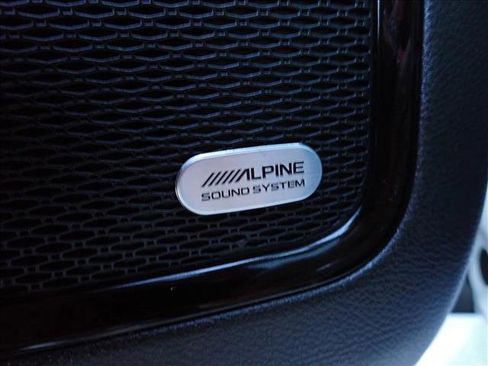 Used 2024 Jeep Compass Limited w/ High Altitude Package image 15