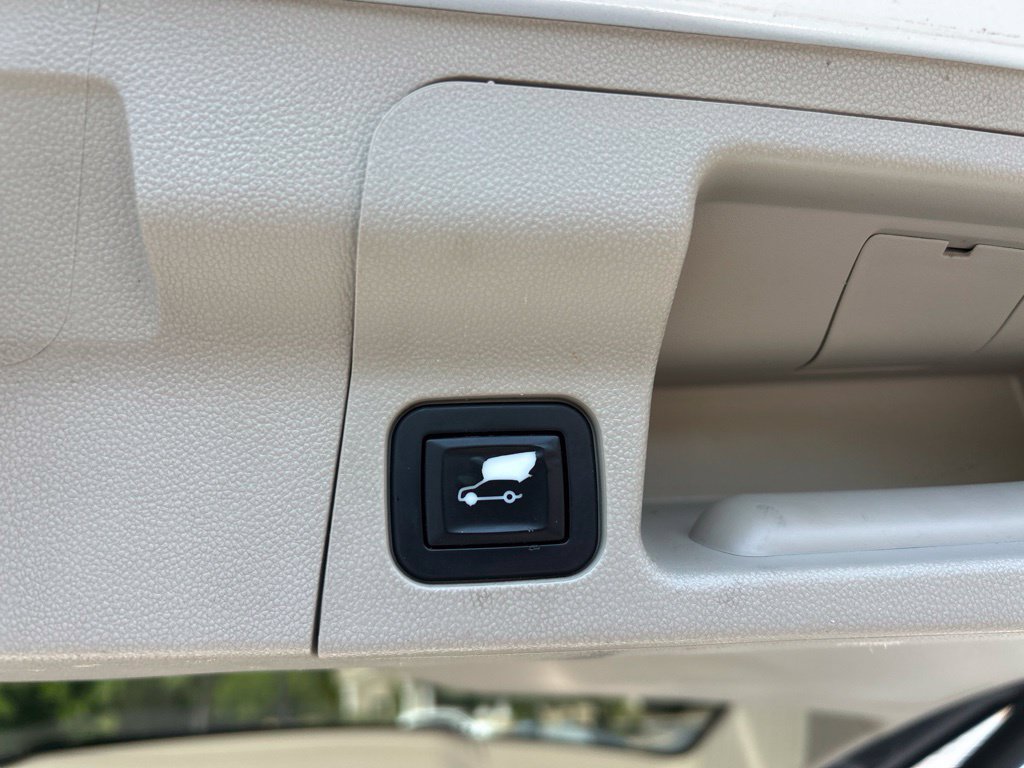 Used 2019 GMC Acadia Denali FWD image 17