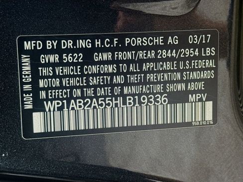 Used 2017 Porsche Macan S image 40