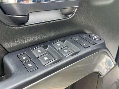 Used 2018 Chevrolet Silverado 2500 LT w/ All Star Edition AWD/4WD image 10